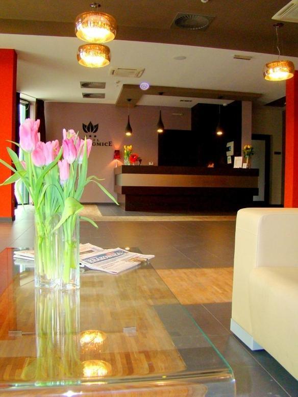 Hotel Niepołomice Eksteriør billede