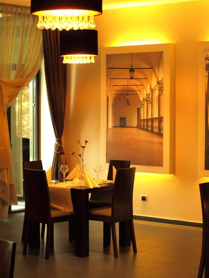 Hotel Niepołomice Eksteriør billede