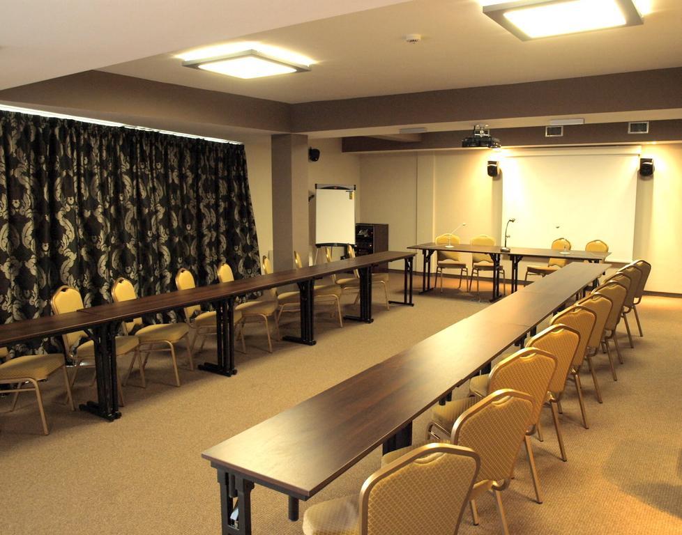 Hotel Niepołomice Eksteriør billede