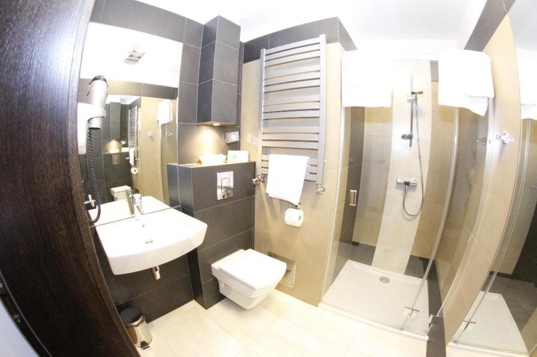 Hotel Niepołomice Værelse billede