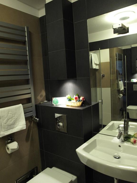 Hotel Niepołomice Værelse billede